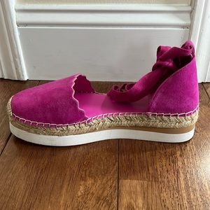 Vince Camuto tie espadrille sandals